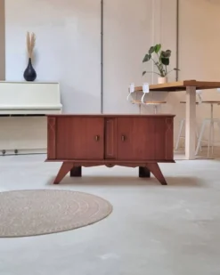 Buffet du milieu du siècle