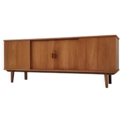 Buffet du milieu du siècle