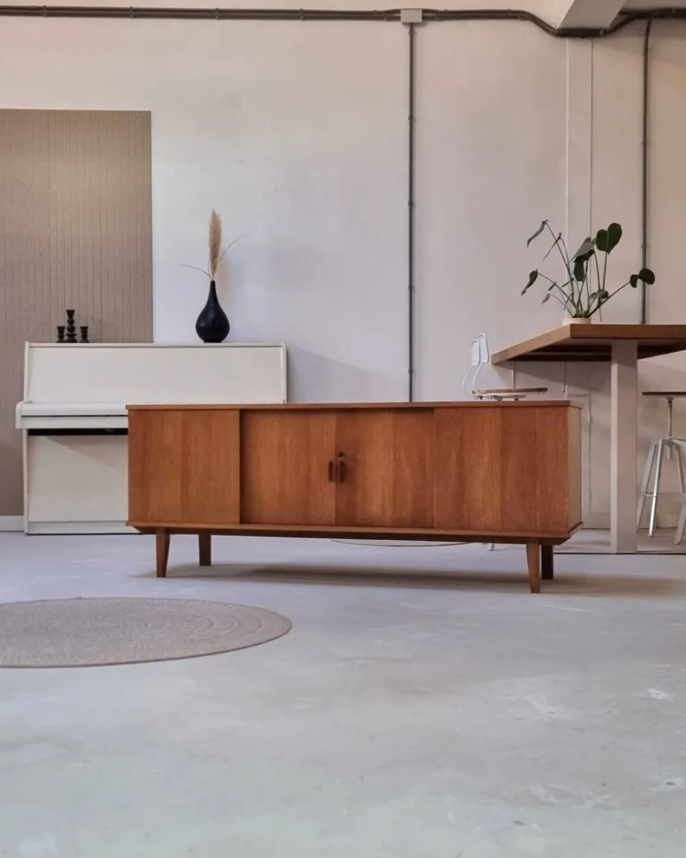 Buffet du milieu du siècle