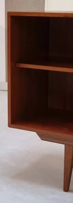 Buffet du milieu du siècle