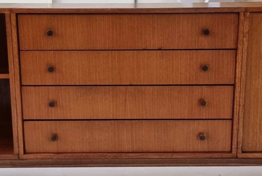 Buffet du milieu du siècle