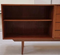 Buffet du milieu du siècle