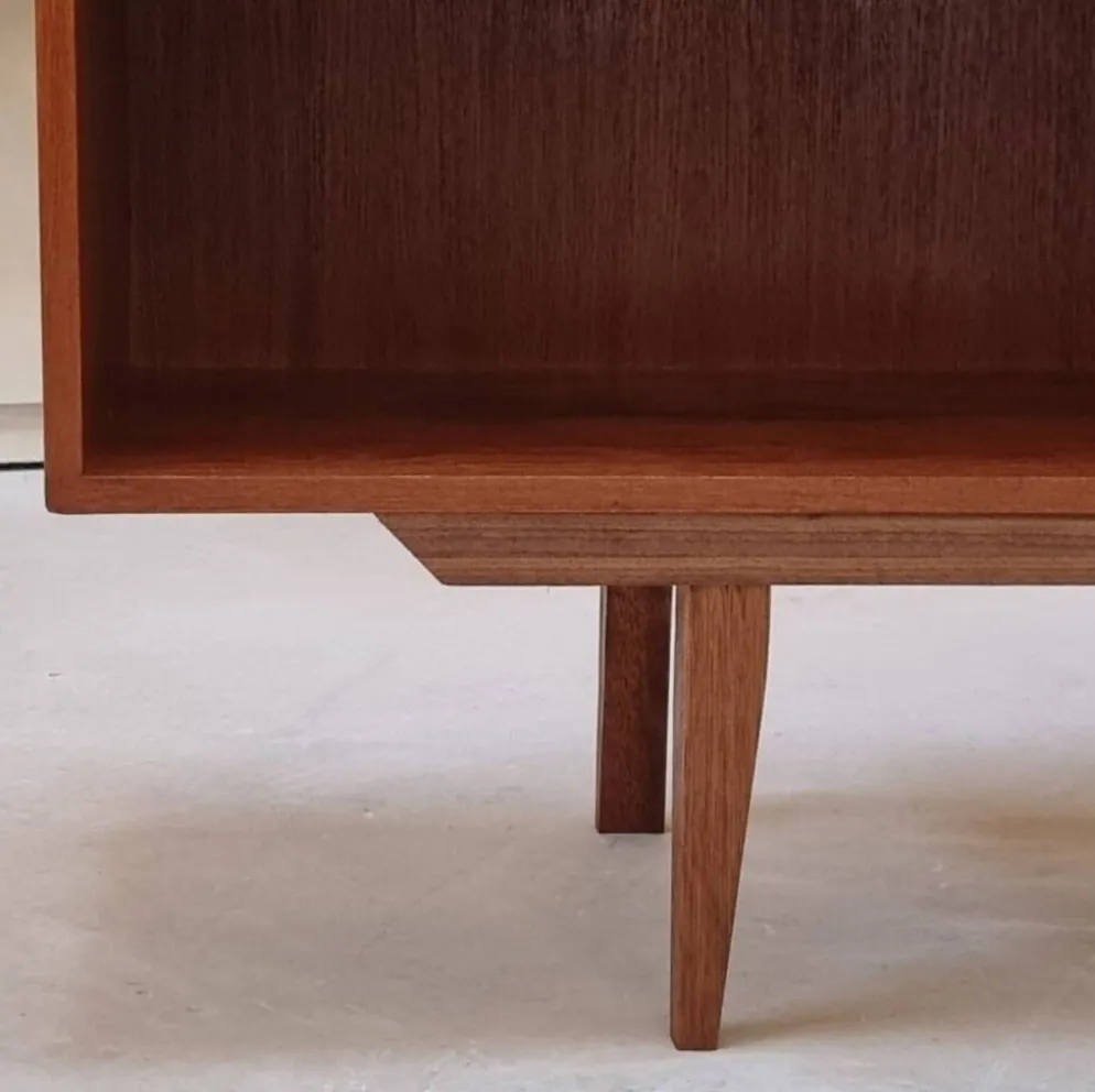 Buffet du milieu du siècle