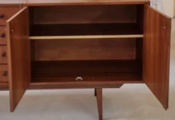 Buffet du milieu du siècle