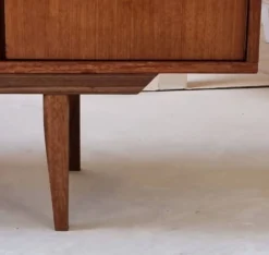 Buffet du milieu du siècle