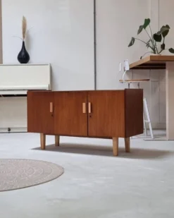 Buffet du milieu du siècle