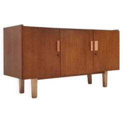 Buffet du milieu du siècle