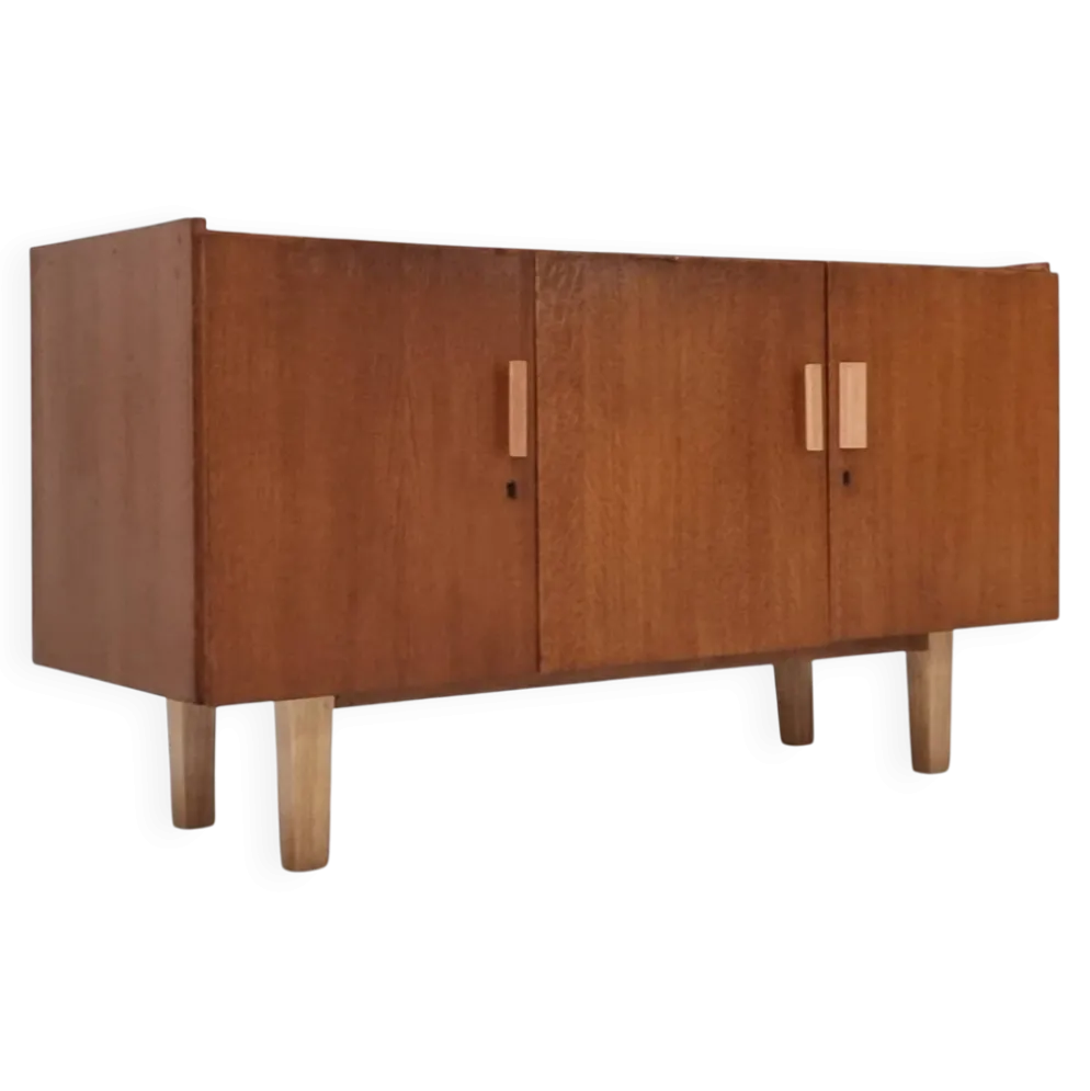 Buffet du milieu du siècle