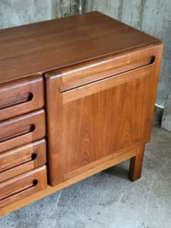 Buffet Dyrlund en teck, Danemark 1970