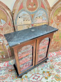 Buffet en acajou et bois noirci d’époque empire debut du XIX eme siècl