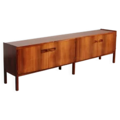Buffet en bois Arne Hovmand Olsen pour Mogens Kold, Danemark, vers 1960.