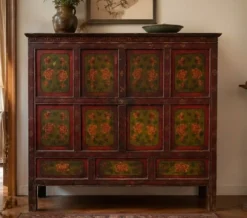 Buffet en bois japonais ancien avec décorations florales peintes à la main
