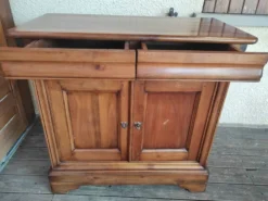 Buffet en bois massif