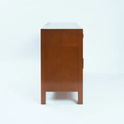 Buffet en cerisier de style transitionnel avec quincaillerie géométrique en laiton, années 1980.
