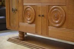 Buffet en chêne dans le goût de Charles Dudouyt 1930’s
