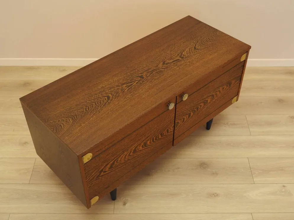 Buffet en chêne, design danois, années 1970, fabriquée au Danemark