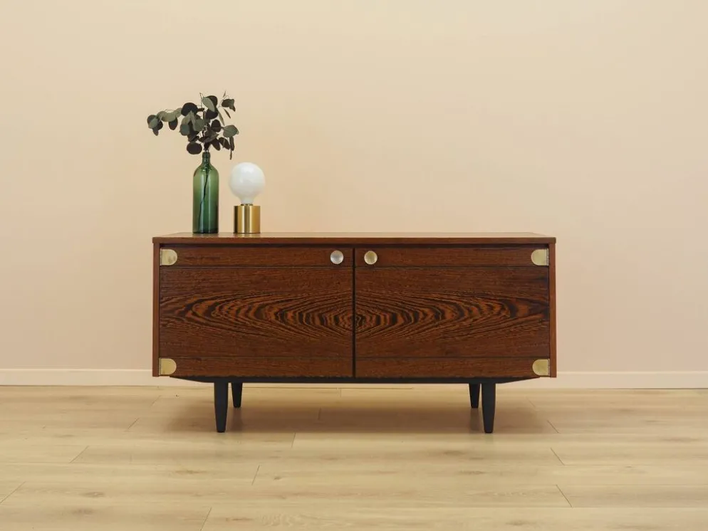 Buffet en chêne, design danois, années 1970, fabriquée au Danemark