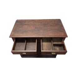 Buffet en chêne français ancien avec portes coulissantes, deuxième moitié des années 1800.
