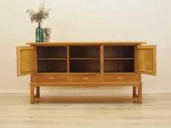 Buffet en chêne Henning Kjærnulf, Danemark, années 1960.