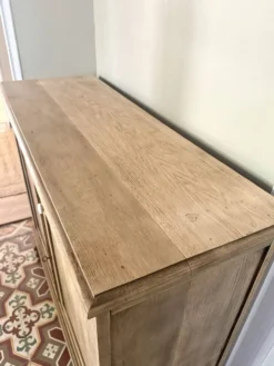 Buffet en chêne massif