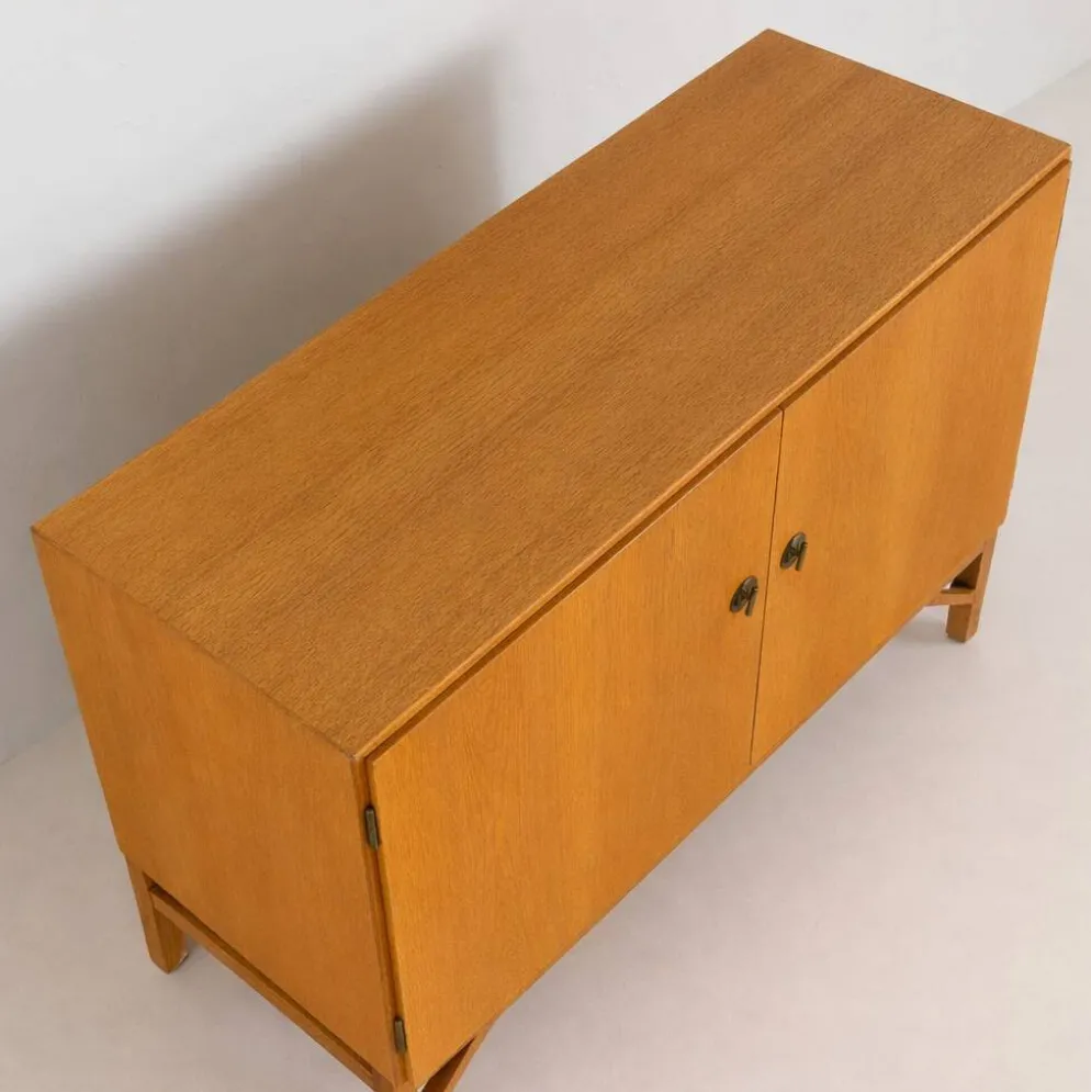 Buffet en chêne par Børge Mogensen pour FDB Modèle 232, Danemark, années 1960.