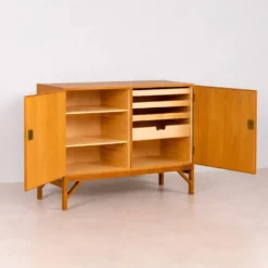 Buffet en chêne par Børge Mogensen pour FDB Modèle 232, Danemark, années 1960.