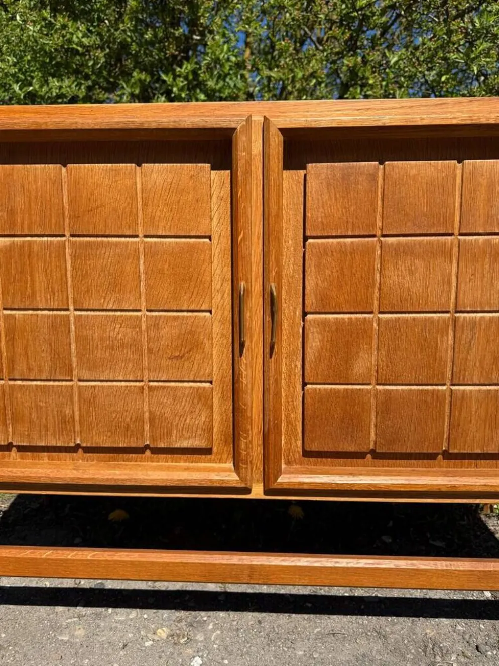 Buffet en chêne, style Henry Kjaernulf, 1960-70, design danois. Style moderne du milieu du siècle.