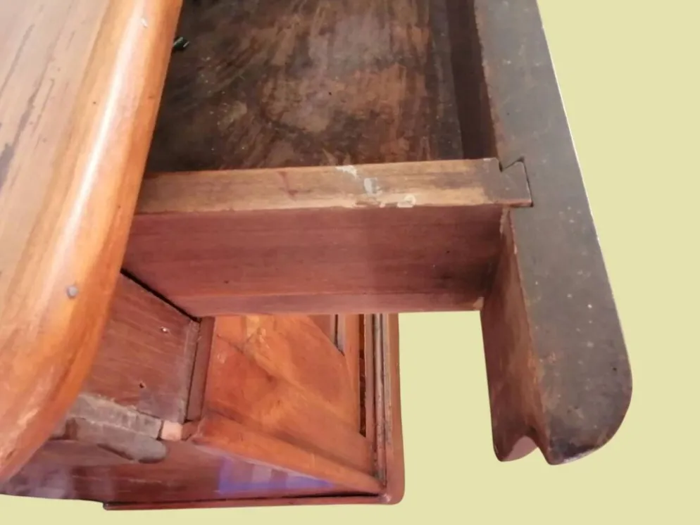 Buffet enfilade bahut en bois massif - Style louis Phillipe.