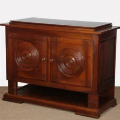 Buffet en noyer dans le goût de Charles Dudouyt, 1940
