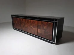 Buffet en noyer de bouleau et laque noire par Mario Sabot, Italie, années 1970.
