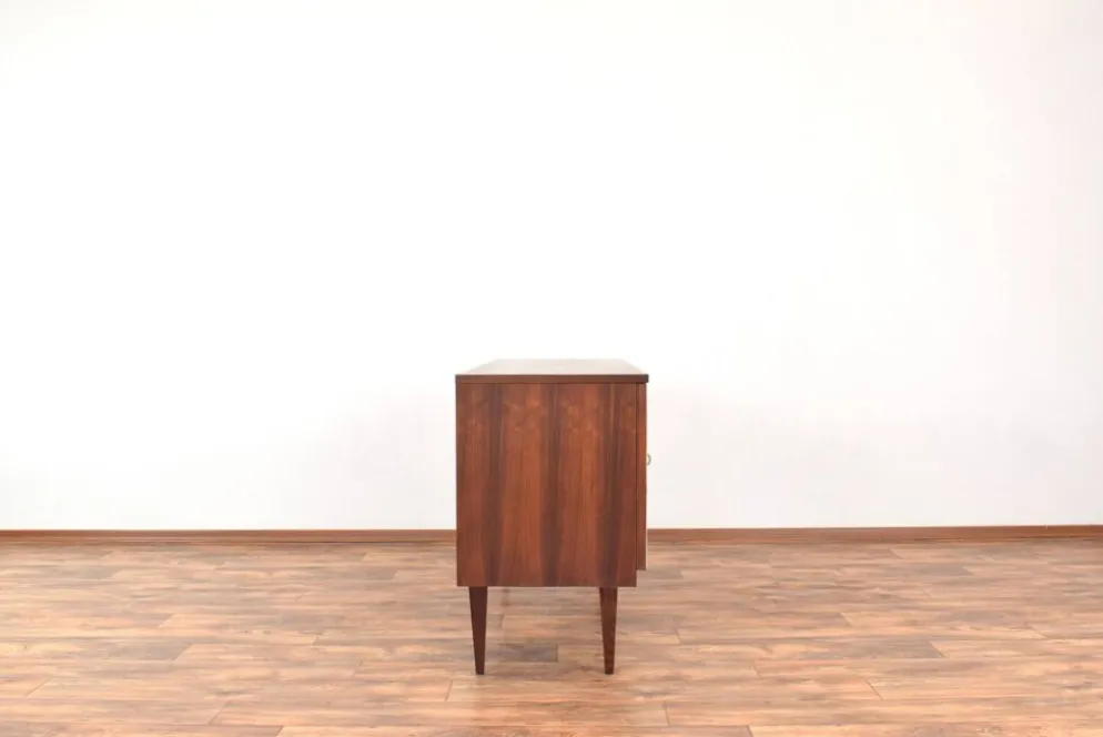 Buffet en noyer des années 1960 avec motif peint à la main.