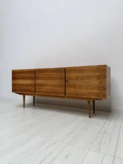 Buffet en noyer vintage allemand des années 1960.