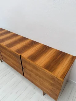 Buffet en noyer vintage allemand des années 1960.