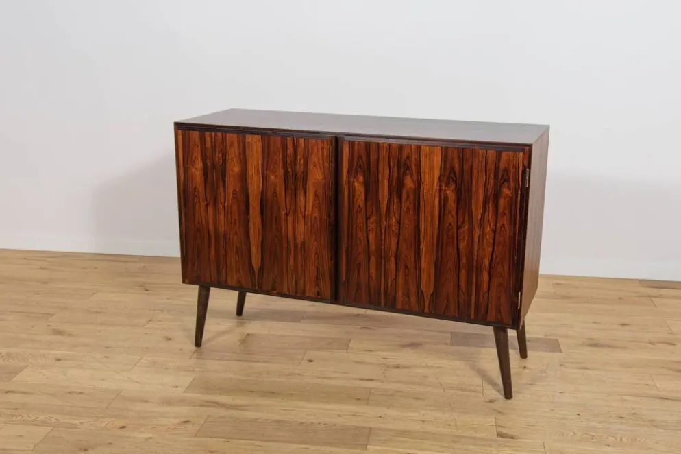 Buffet en palissandre du milieu du siècle par Oman Jun, Danemark, années 1960.