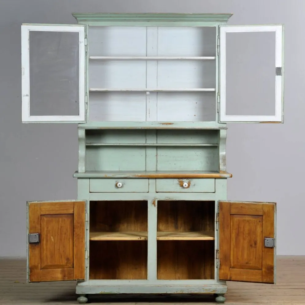 Buffet en pin, années 1900