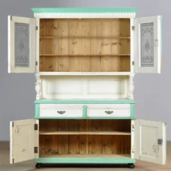 Buffet en pin, années 1900