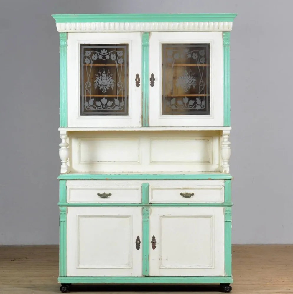 Buffet en pin, années 1900