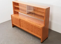 Buffet en pin par Skovby Danemark Années 1970