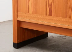 Buffet en pin par Skovby Danemark Années 1970