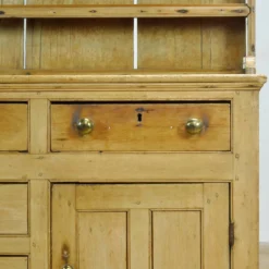Buffet en pin, vers 1850