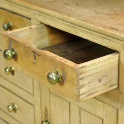 Buffet en pin, vers 1850