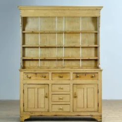 Buffet en pin, vers 1850