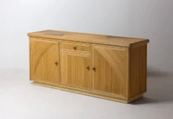 Buffet en rotin des années 1980