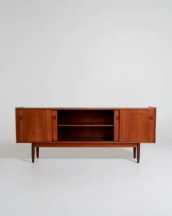 Buffet en teck attribué à Erik Brouer, Danemark, années 1950-60.