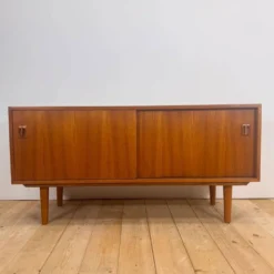 Buffet en teck avec porte-disques interne, Danemark 1960