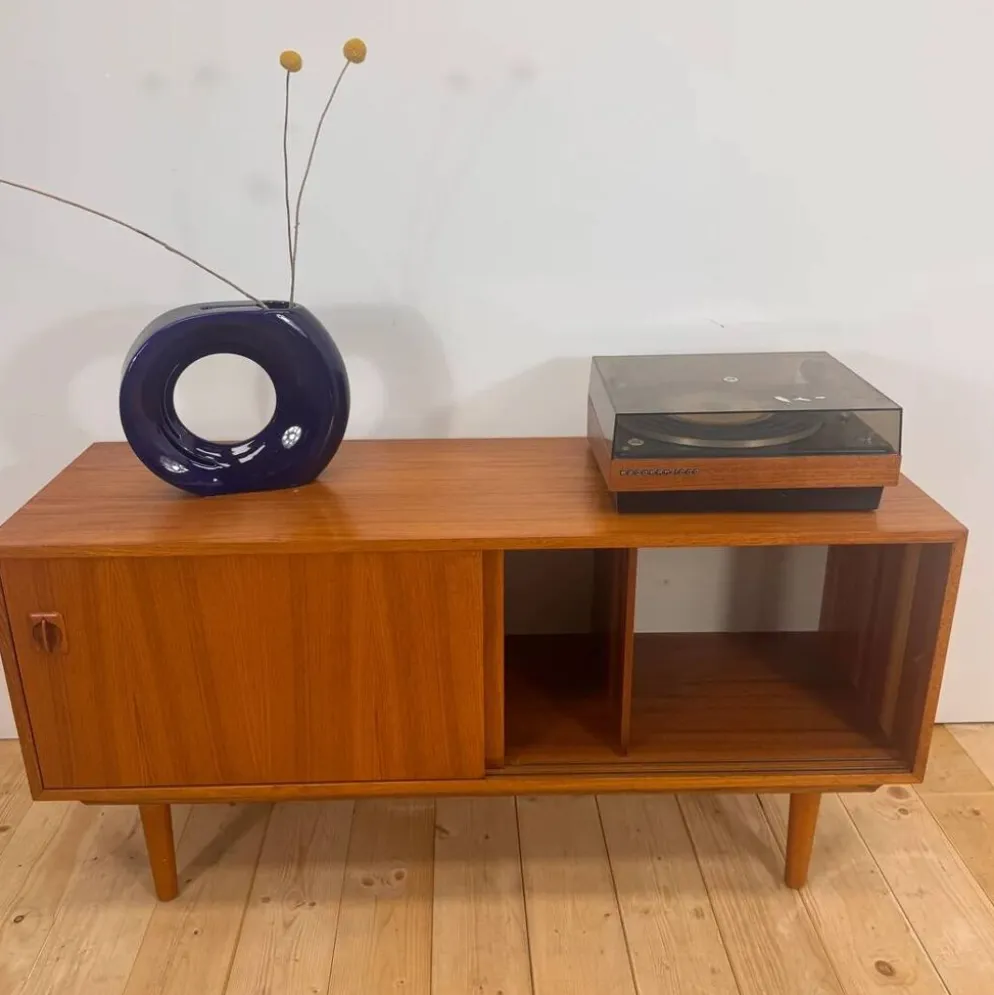 Buffet en teck avec porte-disques interne, Danemark 1960