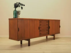Buffet en teck avec portes coulissantes, Danemark, années 1960.