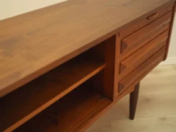 Buffet en teck avec surfaces extensibles, Danemark, années 1970