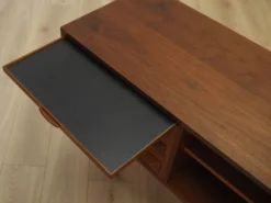 Buffet en teck avec surfaces extensibles, Danemark, années 1970