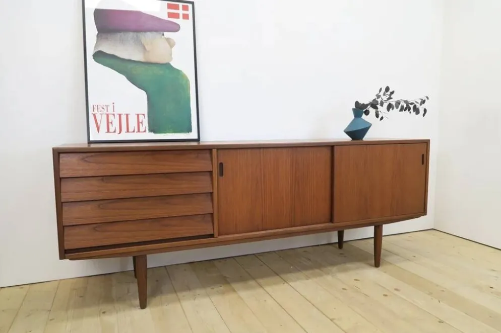 Buffet en teck avec tiroirs et portes coulissantes, Danemark 1960